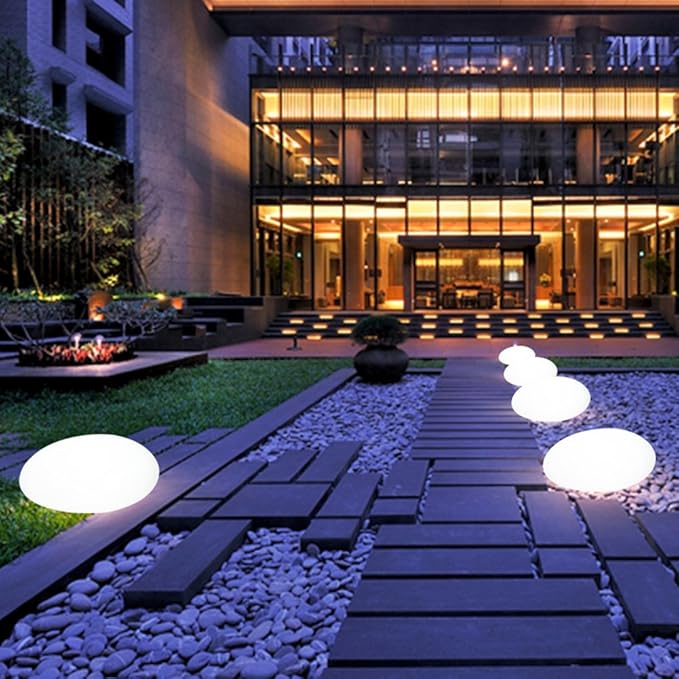 Veynova Cobblestone Garden Lamp