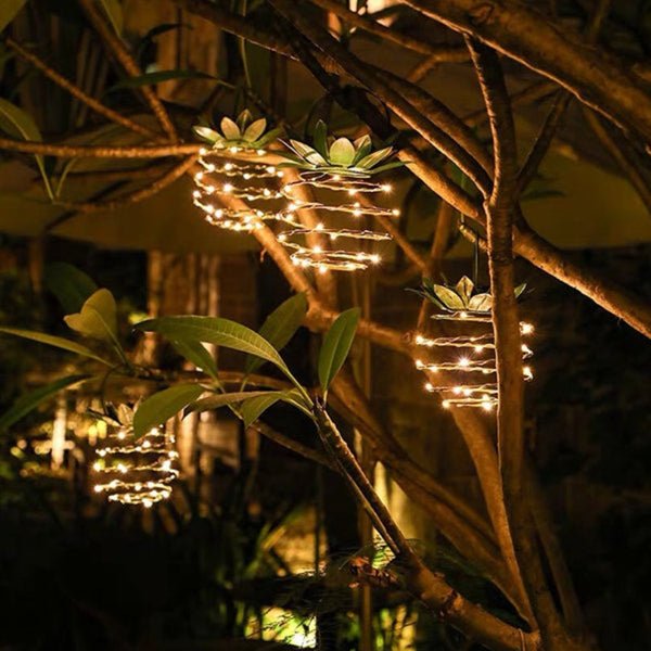 Glomira Solar Powered Garden Lamp