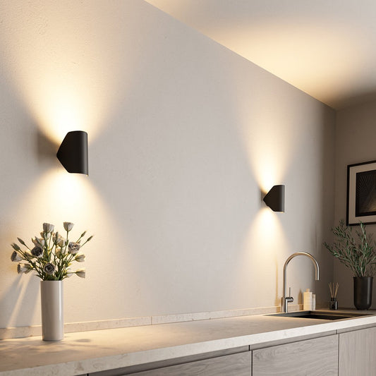 Brillessa LED Wall Light