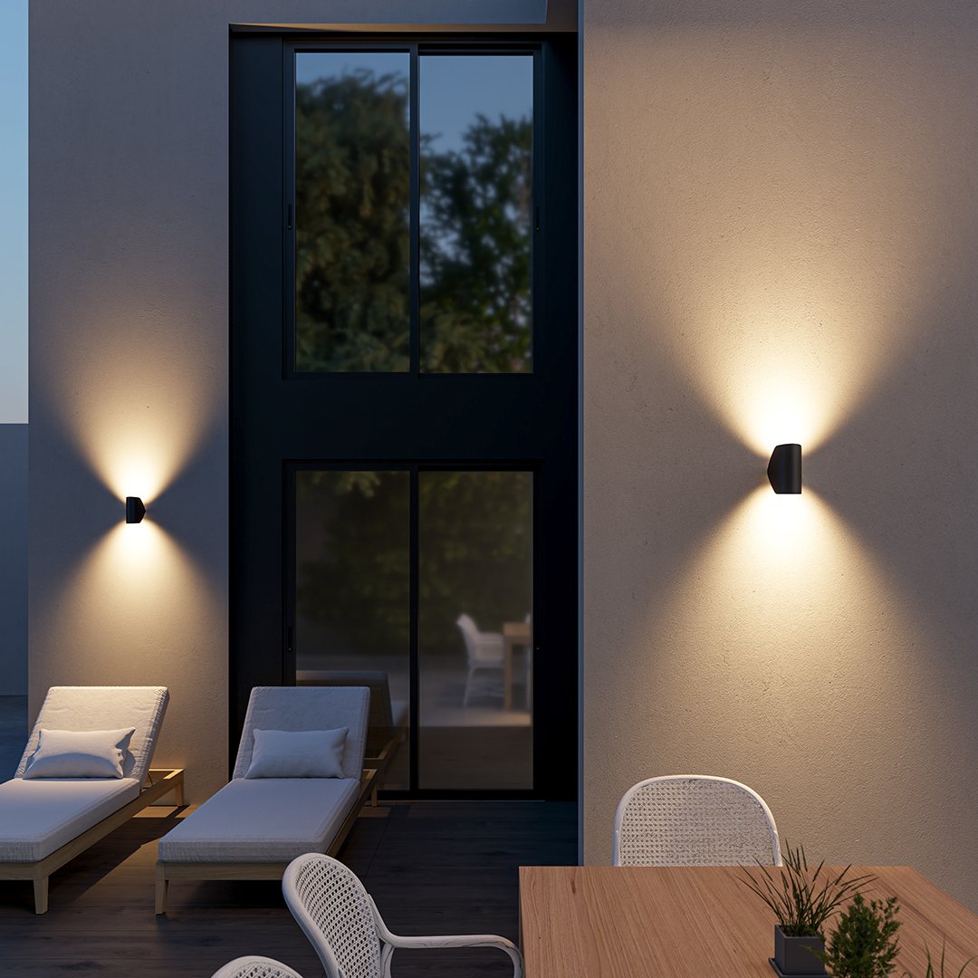 Brillessa LED Wall Light