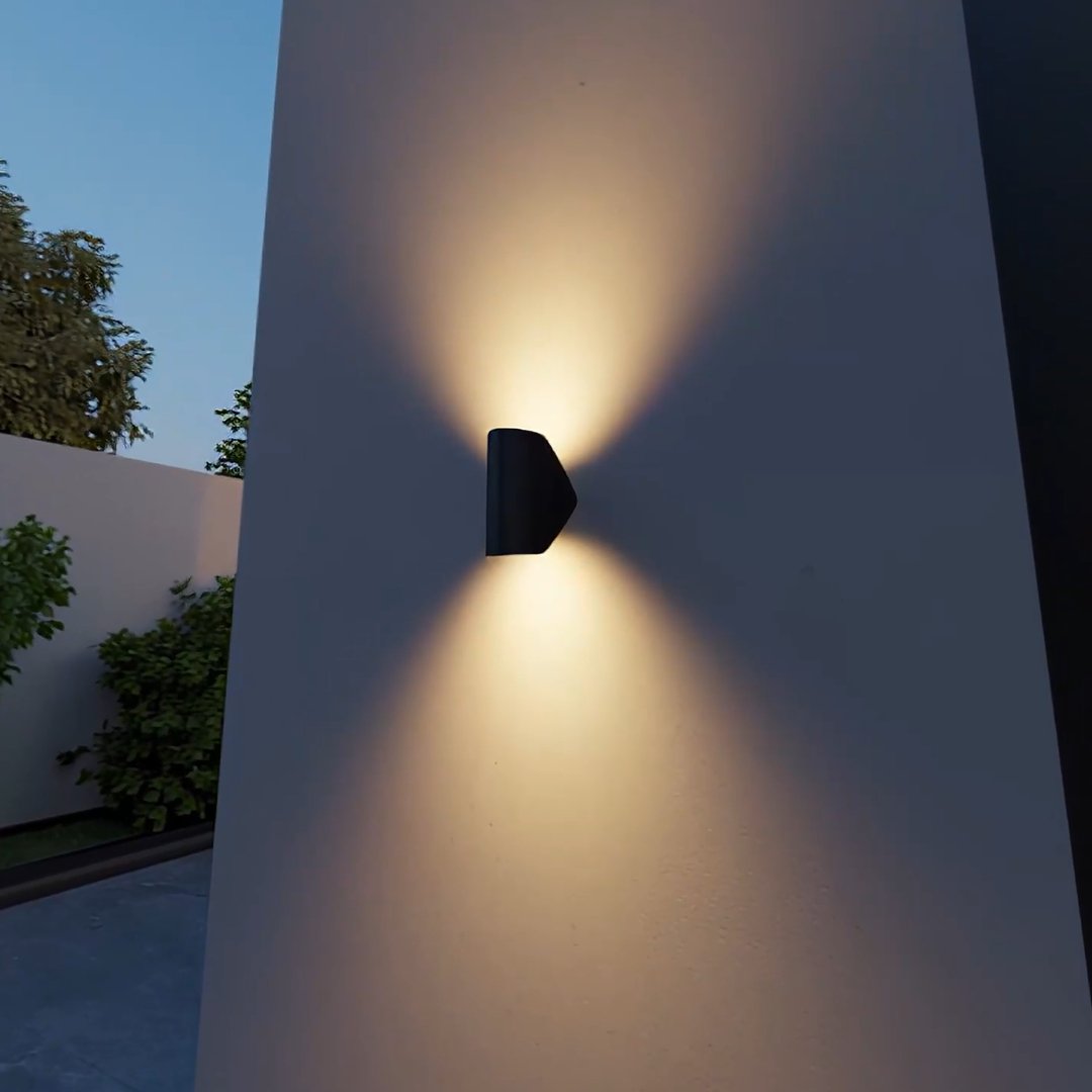 Brillessa LED Wall Light