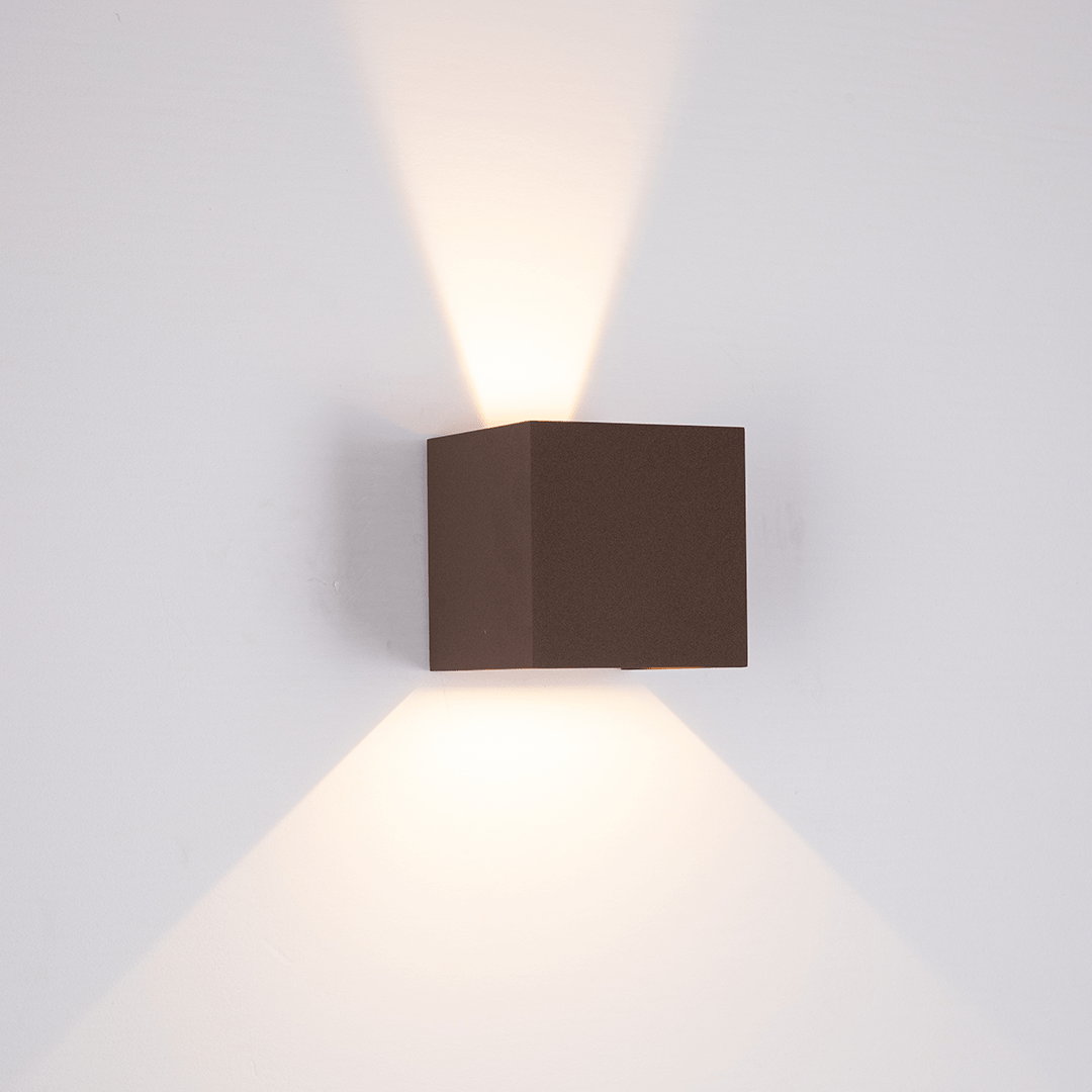 Illustrae LED Wall Light