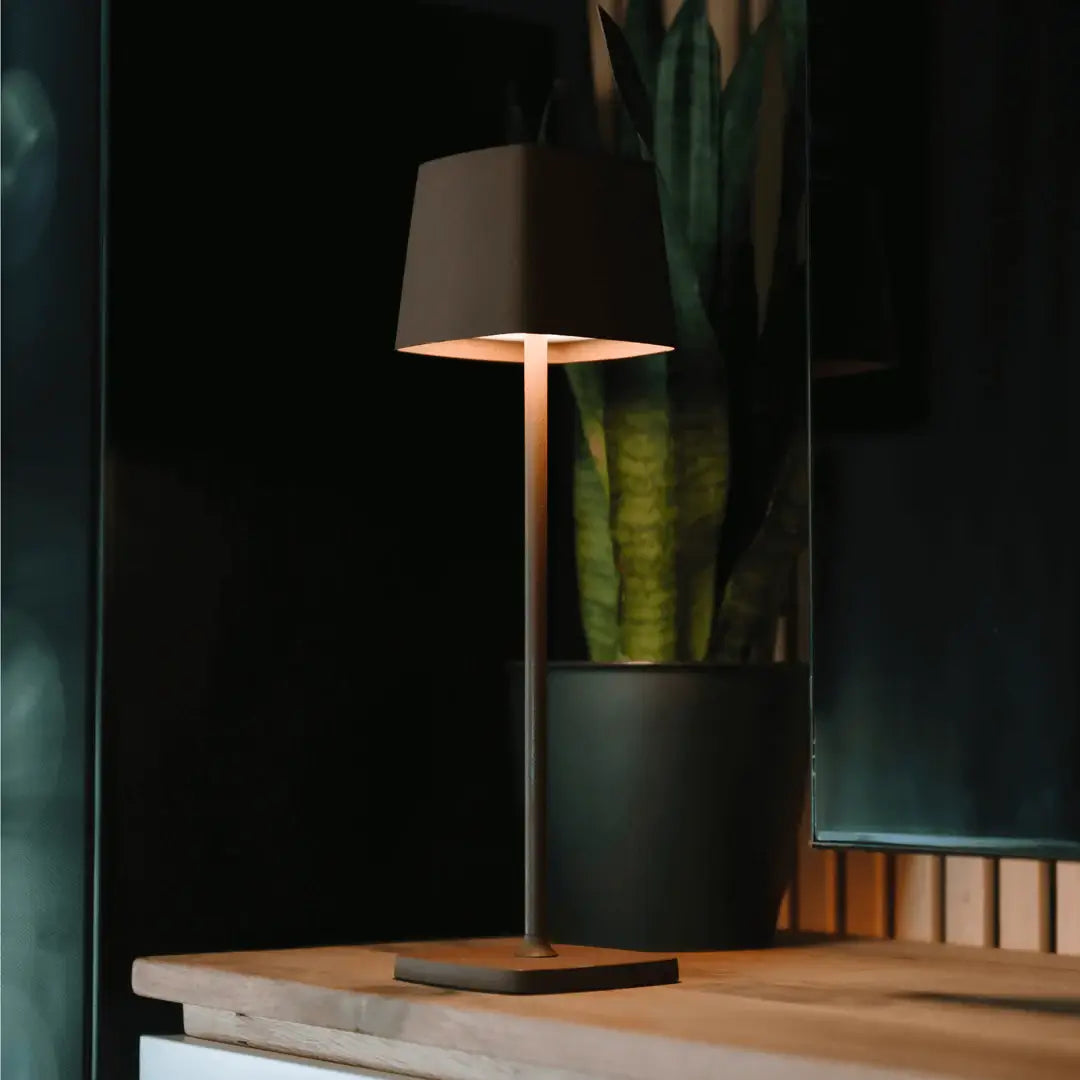 Luminique Rechargeable Table Lamp