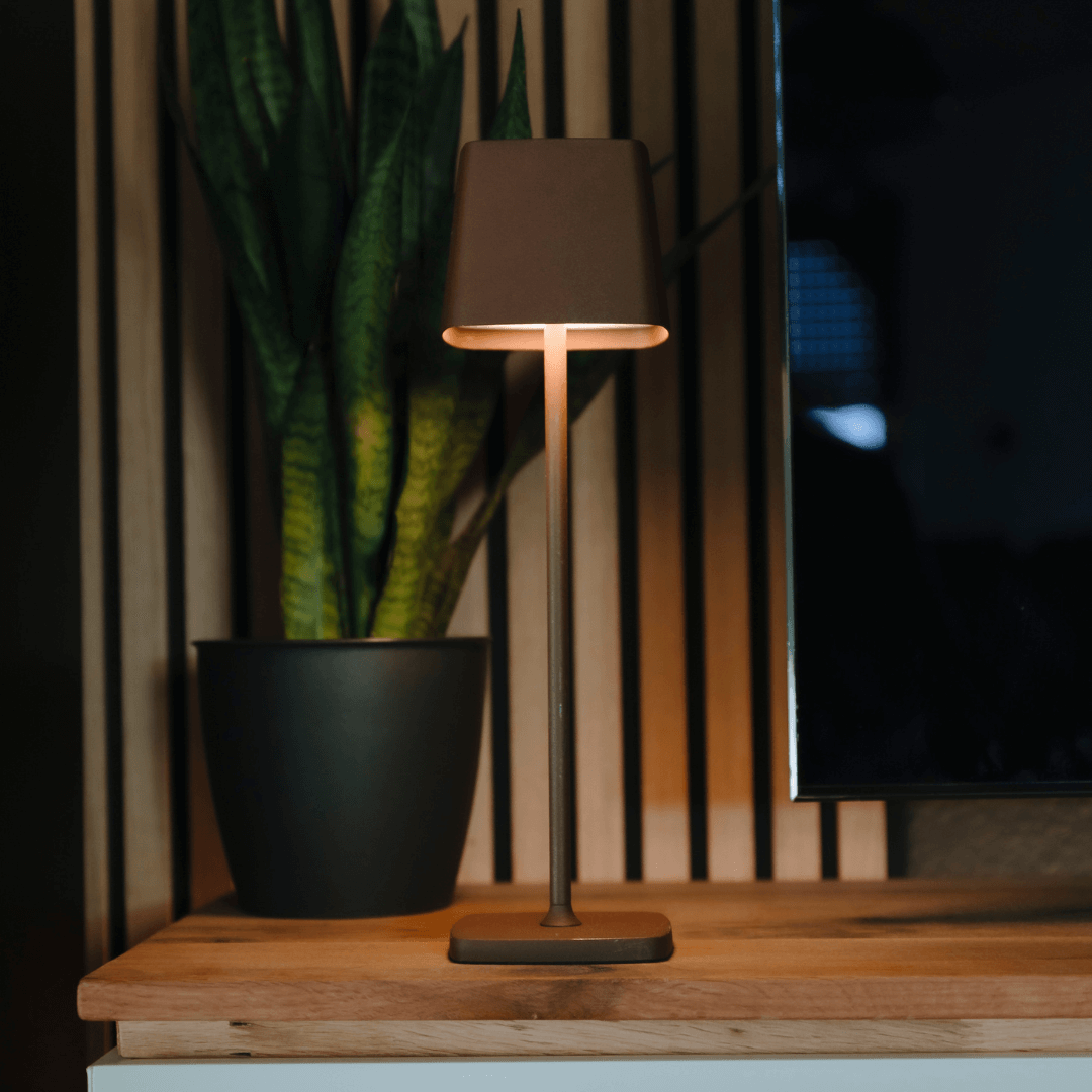 Luminique Rechargeable Table Lamp