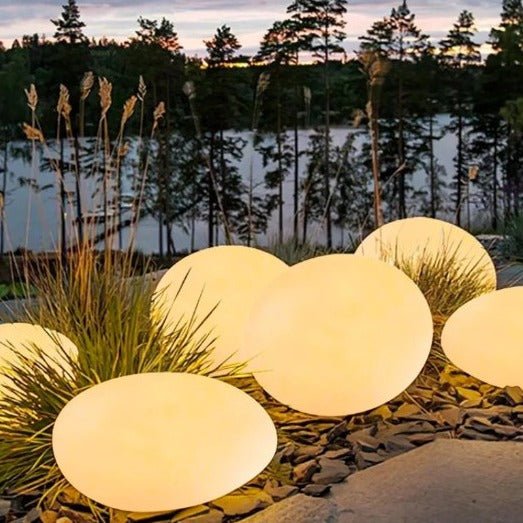 Veynova Cobblestone Garden Lamp