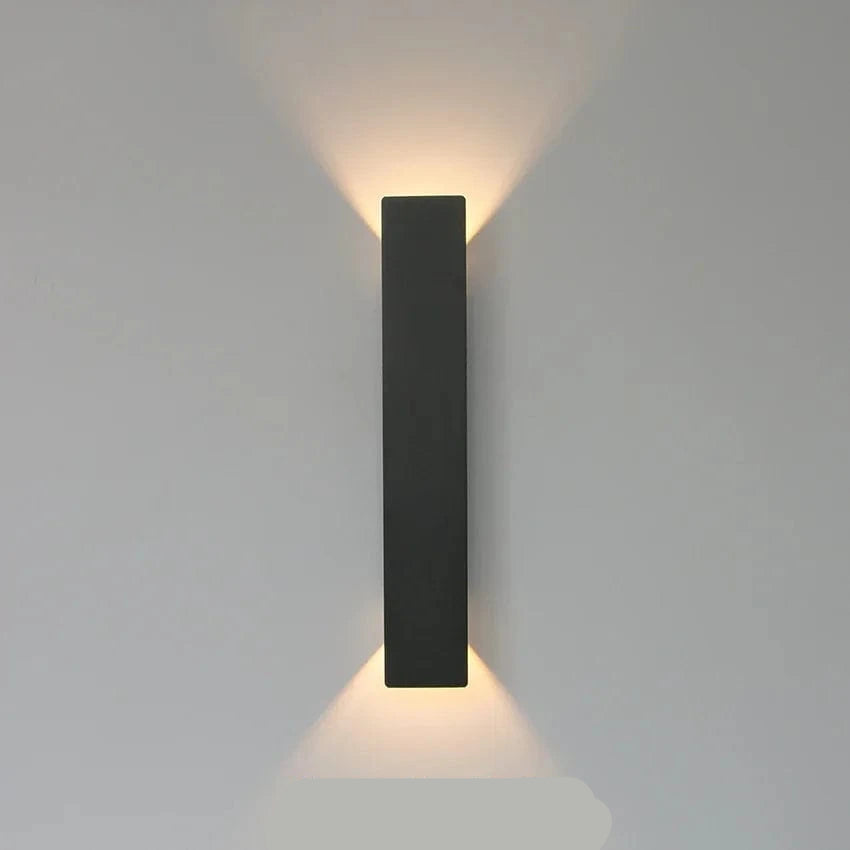 Lumivra Modern Outdoor LED Wall Light