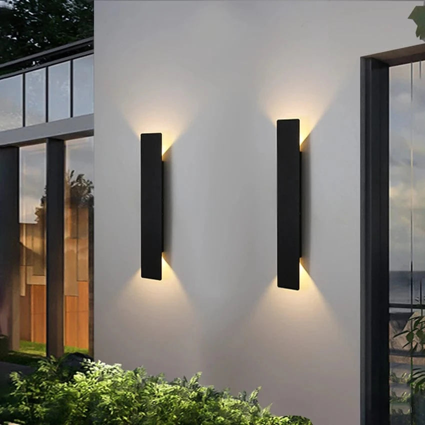 Lumivra Modern Outdoor LED Wall Light